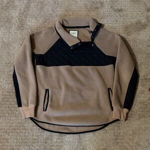 Abercrombie & Fitch Sweater